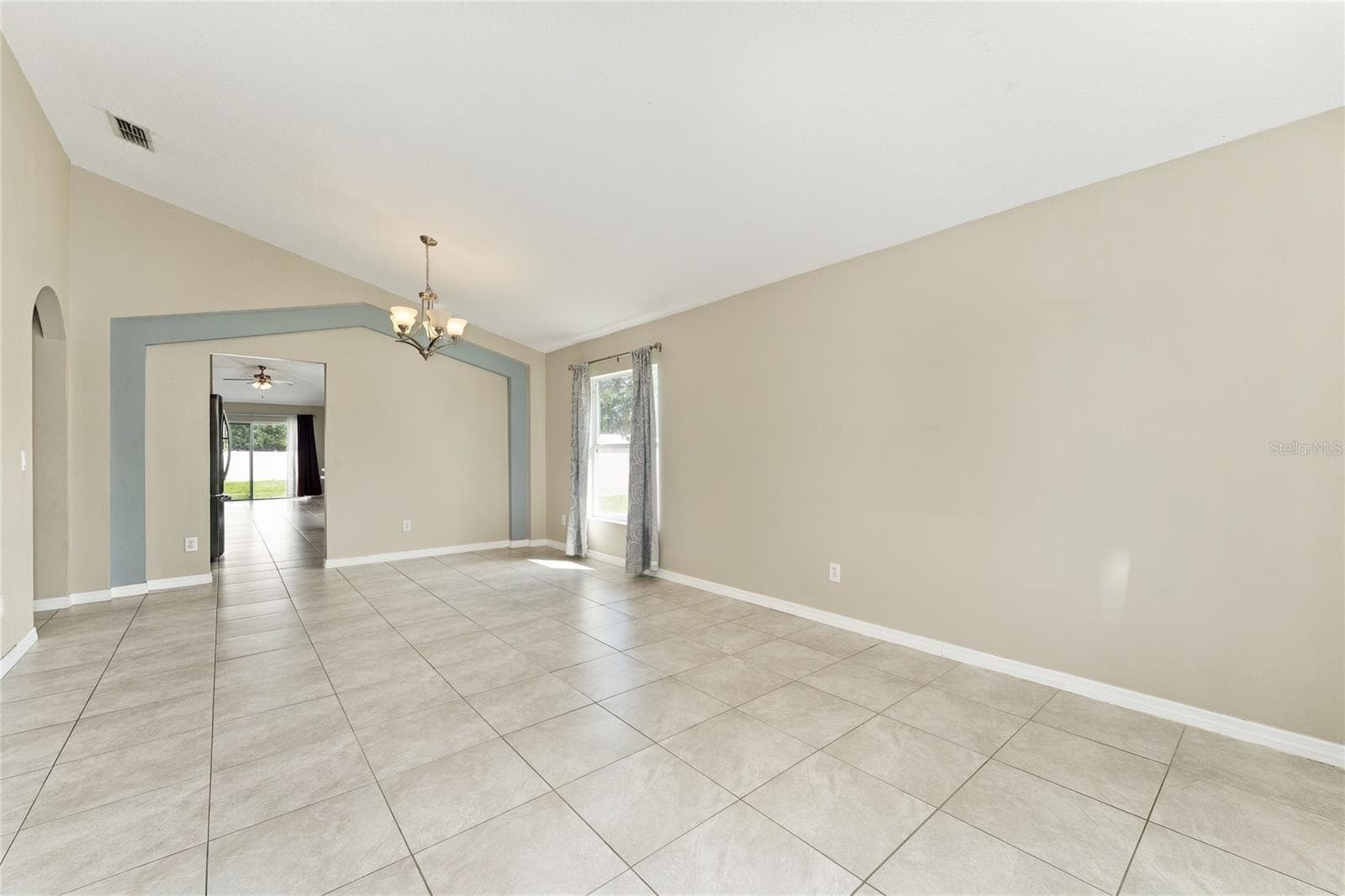 Single Family Residence at 4106 LONGWORTH LOOP, KISSIMMEE, photo 15 of 35