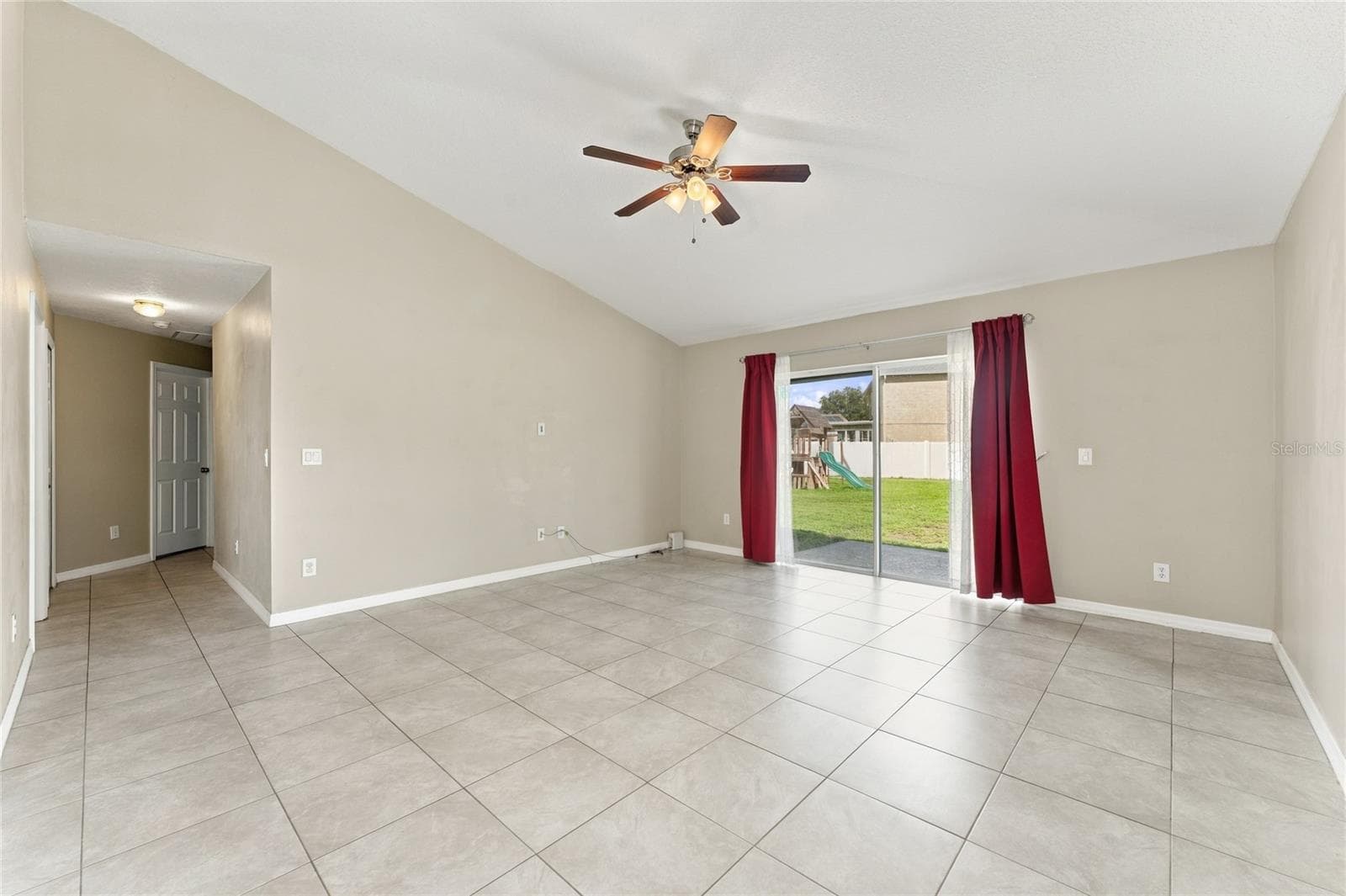 Single Family Residence at 4106 LONGWORTH LOOP, KISSIMMEE, photo 18 of 35