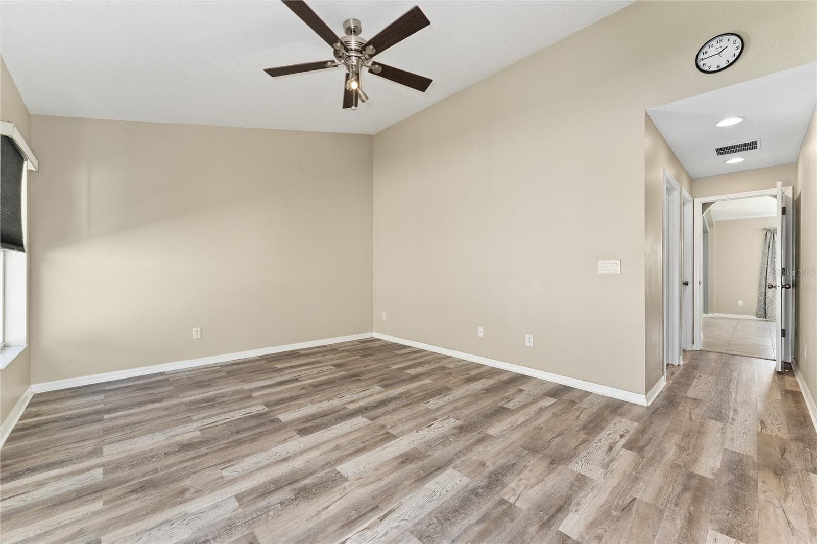 Single Family Residence at 4106 LONGWORTH LOOP, KISSIMMEE, photo 29 of 35
