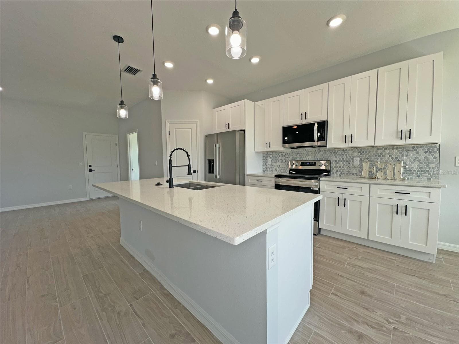 Single Family Residence at 13565 JERONIMO LN, PORT CHARLOTTE, photo 7 of 13