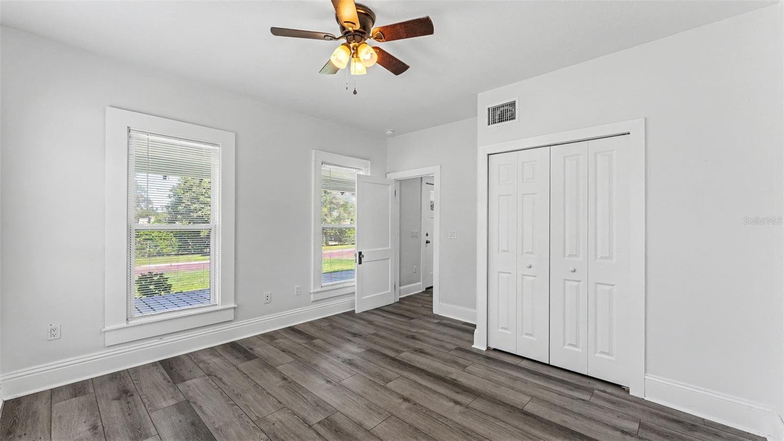 Single Family Residence at 1044 W LIME ST, LAKELAND, photo 22 of 55