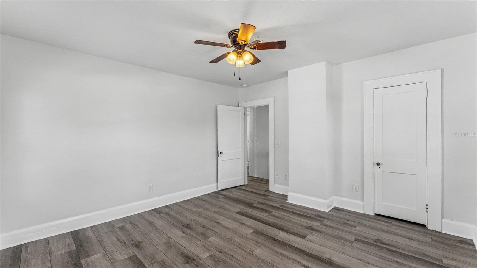 Single Family Residence at 1044 W LIME ST, LAKELAND, photo 38 of 55