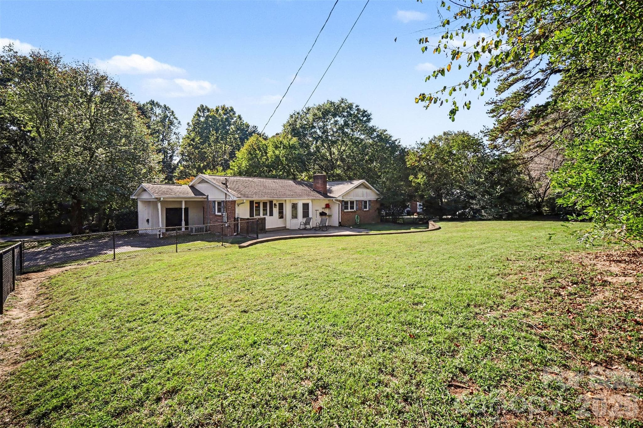 Single Family Residence at 402 Sunset Circle, Dallas, photo 35 of 46