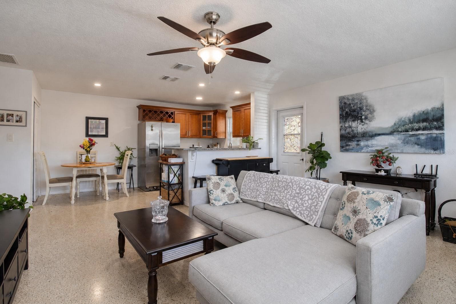 Condominium at 492 B ST, CASSELBERRY, photo 11 of 27