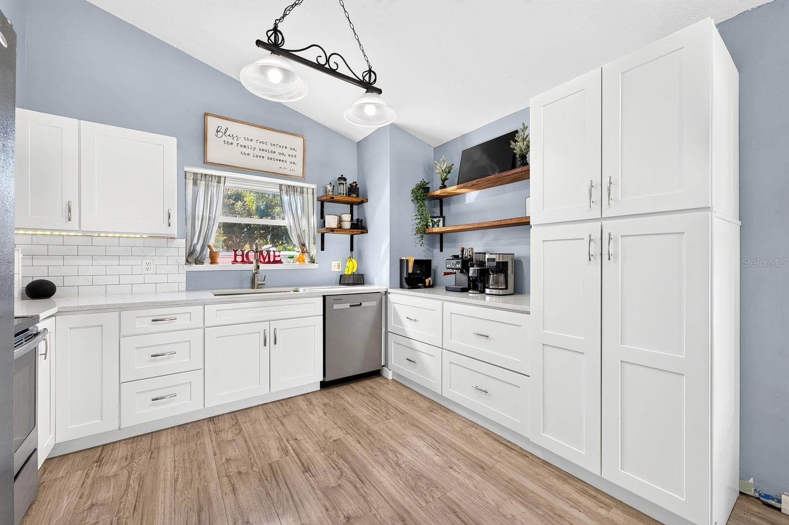Kitchen was remodeled in 2023. - 9807 PINEY POINT CIR, ORLANDO