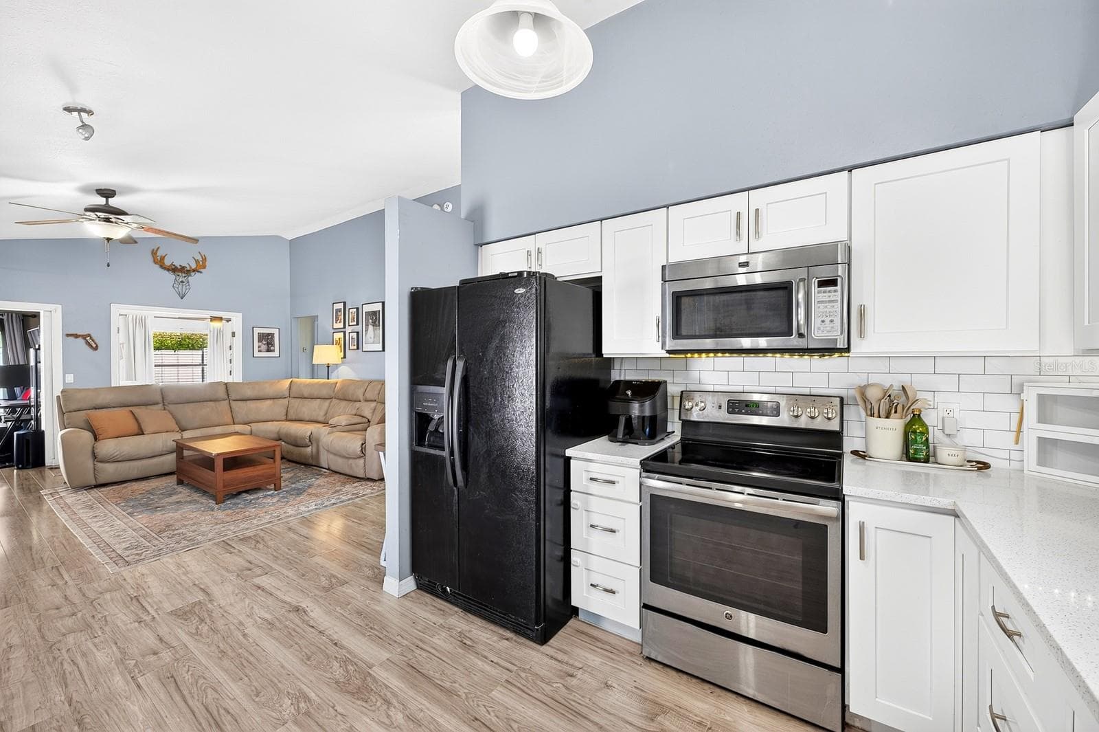 Open Kitchen. - 9807 PINEY POINT CIR, ORLANDO