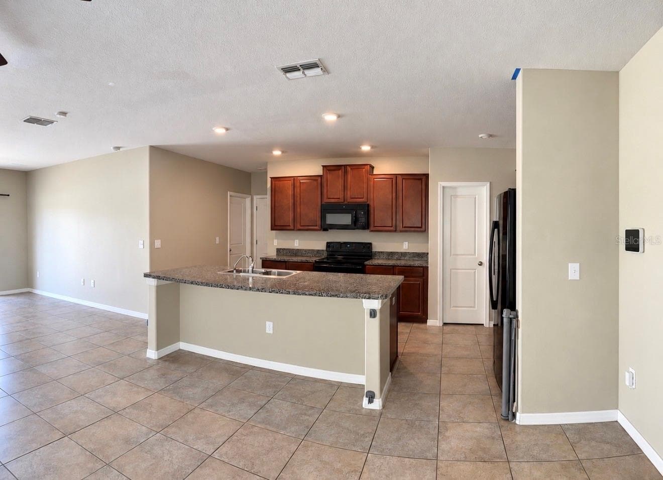 Single Family Residence at 10213 BOGGY MOSS DR, RIVERVIEW, photo 13 of 35
