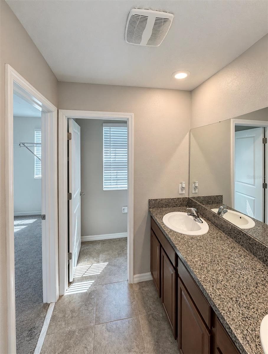 Single Family Residence at 10213 BOGGY MOSS DR, RIVERVIEW, photo 25 of 35