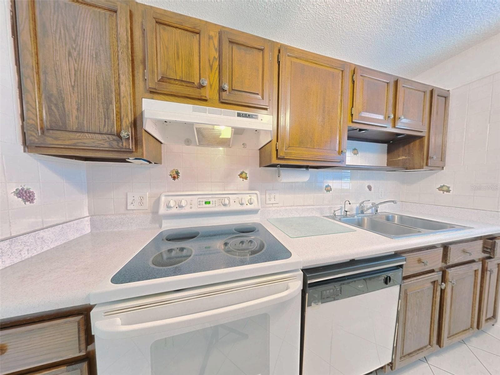 Condominium at 1485 HIGH POINT BLVD #141D, ORLANDO, photo 19 of 50
