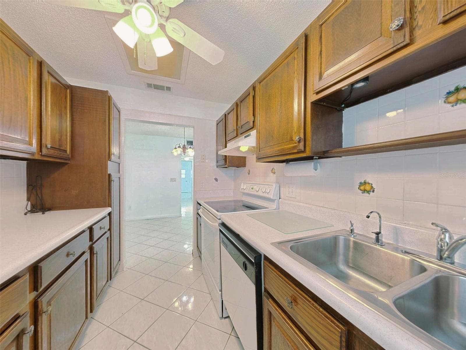 Condominium at 1485 HIGH POINT BLVD #141D, ORLANDO, photo 20 of 50