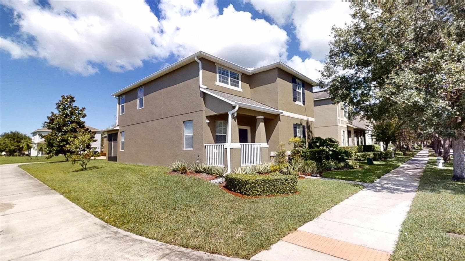 Single Family Residence at 15725 SIGNATURE DR, WINTER GARDEN, photo 5 of 63