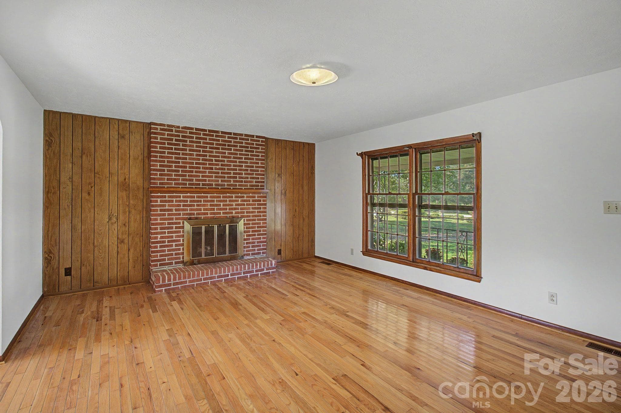 Living room - 188 Pinner Road, Arden