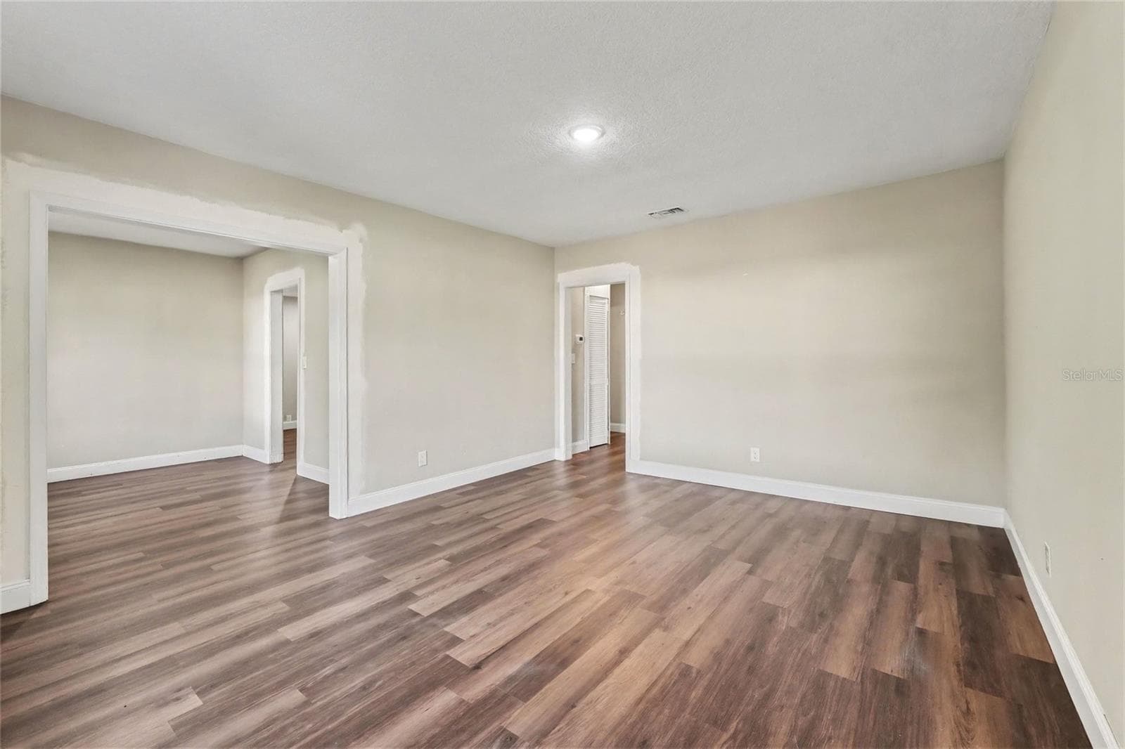 Single Family Residence at 3022 COMMONWEALTH AVE, JACKSONVILLE, photo 7 of 29