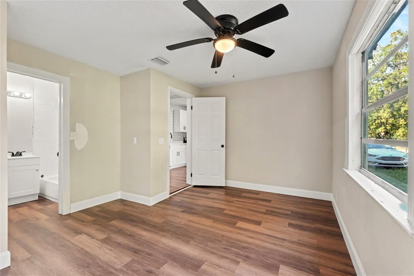 Single Family Residence at 3022 COMMONWEALTH AVE, JACKSONVILLE, photo 16 of 29