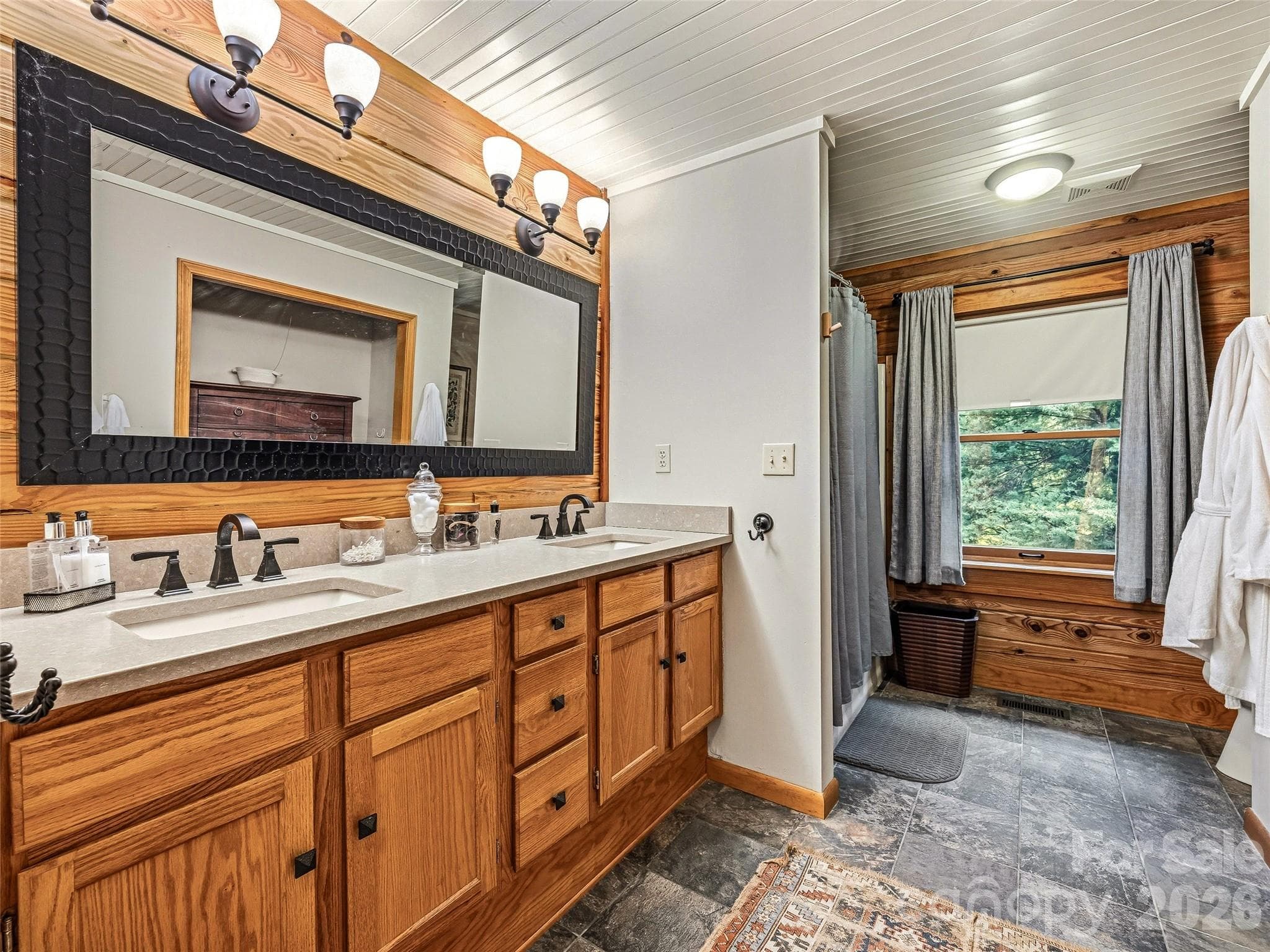 Single Family Residence at 280 Laurel Creek, Cedar Mountain, photo 26 of 48