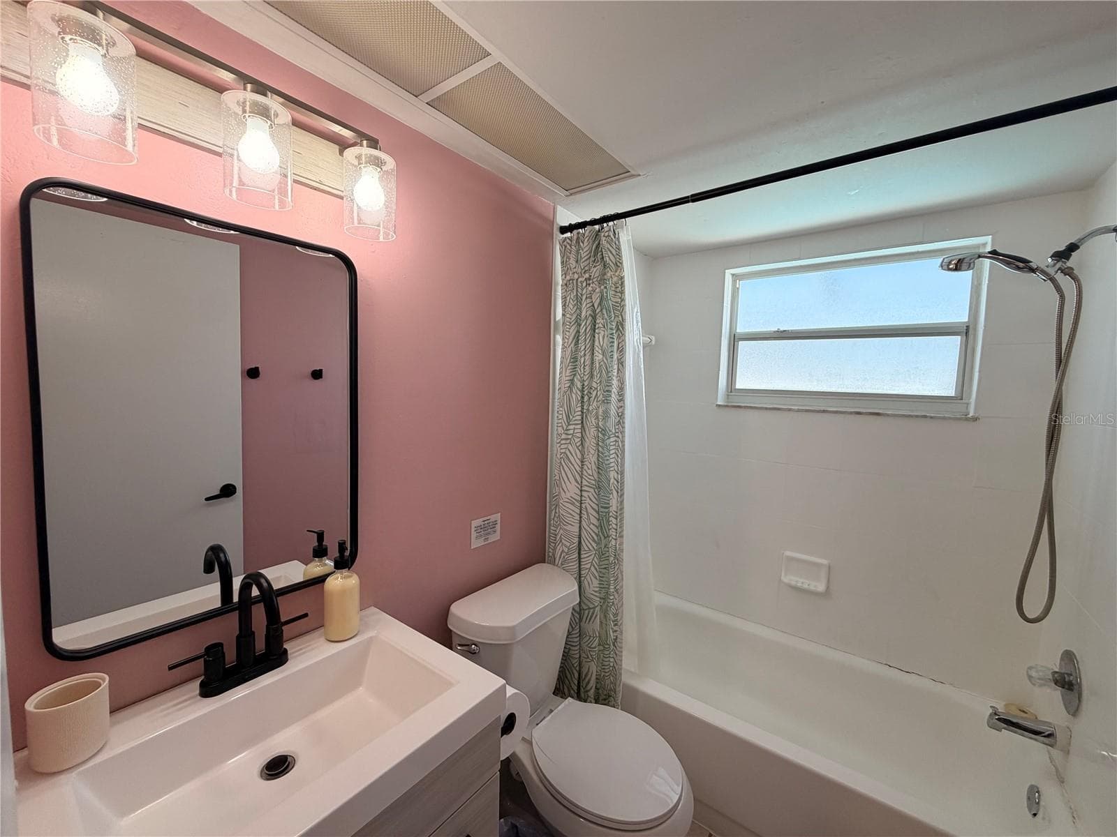 Single Family Residence at 9331 BARRINGTON LN, PORT RICHEY, photo 11 of 13