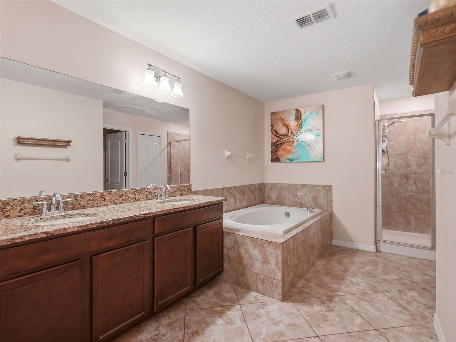 Single Family Residence at 13808 CRATER CIR, HUDSON, photo 16 of 36