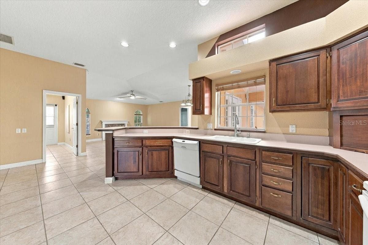 Single Family Residence at 24 KEEBLE AVE, DEBARY, photo 17 of 65