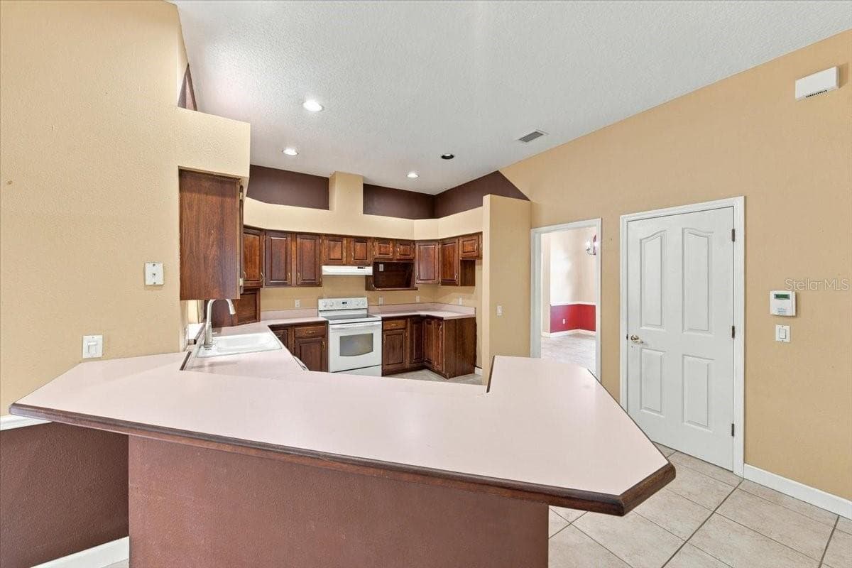 Single Family Residence at 24 KEEBLE AVE, DEBARY, photo 19 of 65