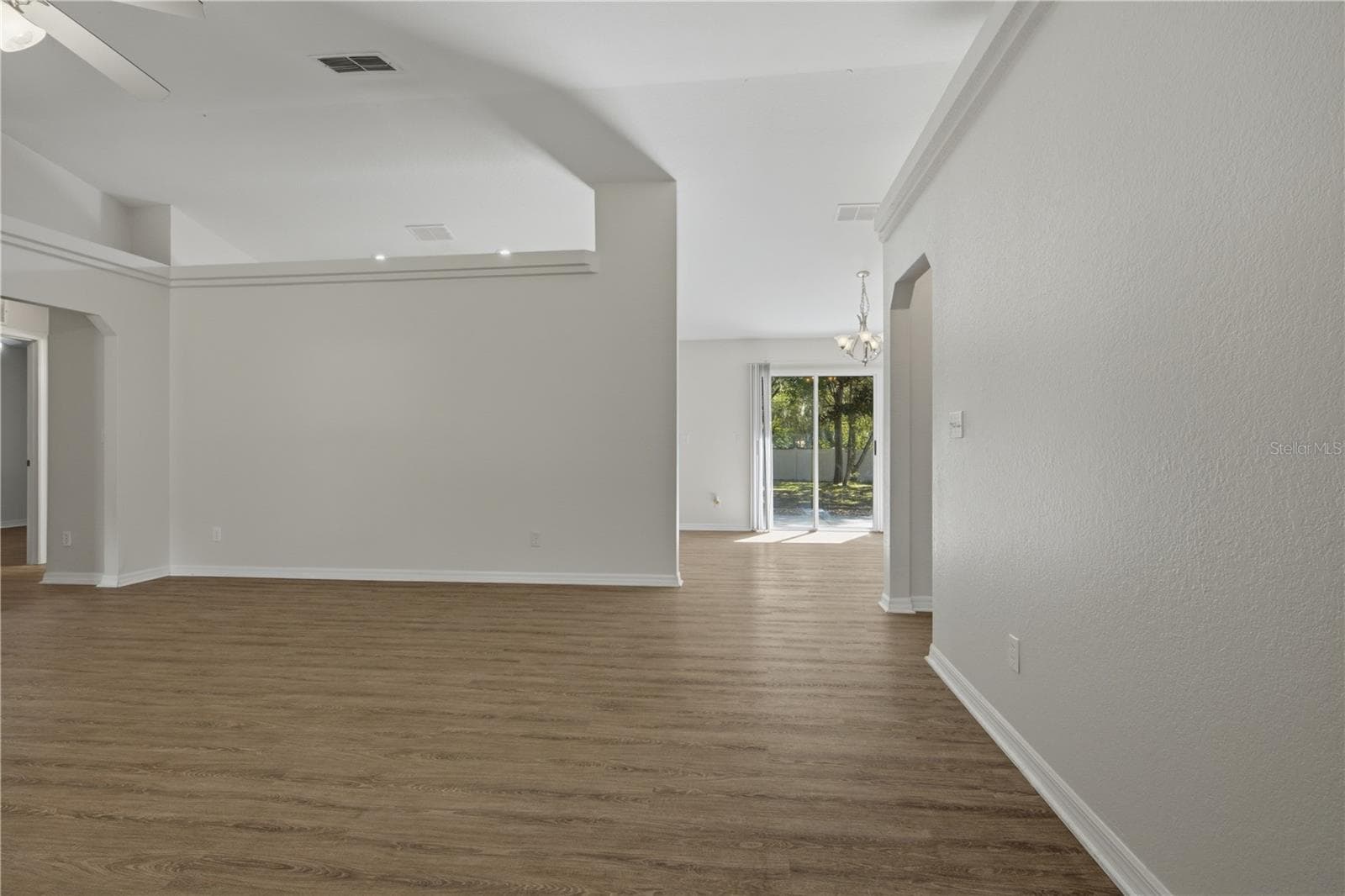 Single Family Residence at 23 REDWOOD RUN CRSE, OCALA, photo 6 of 44