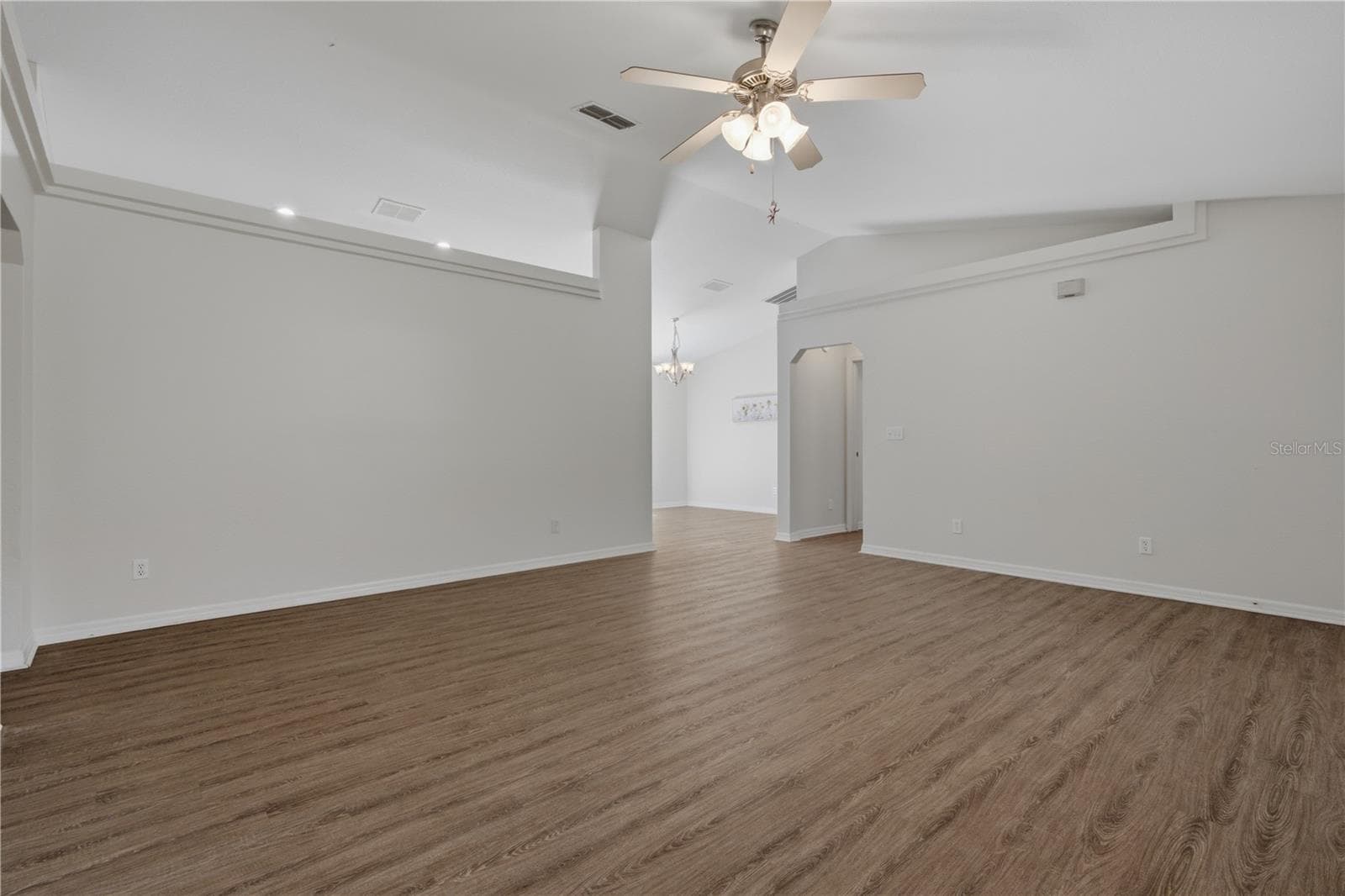 Single Family Residence at 23 REDWOOD RUN CRSE, OCALA, photo 8 of 44