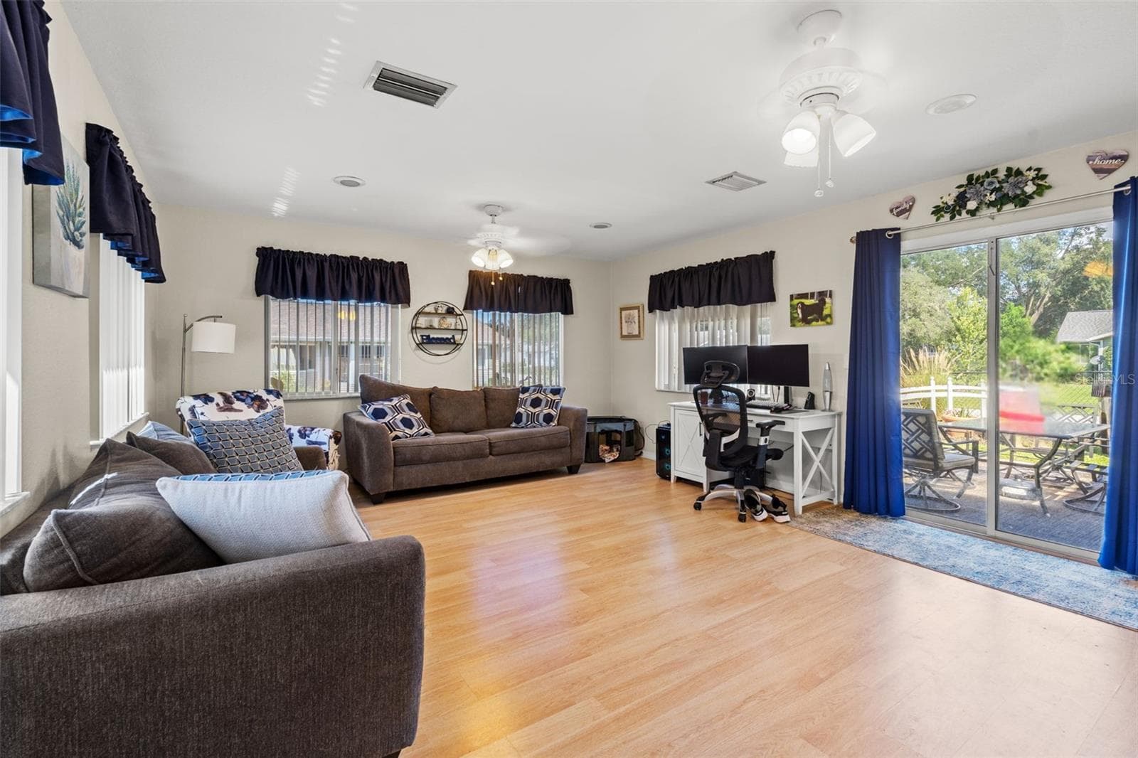 Family Room - 11530 SW 84TH AVENUE RD, OCALA
