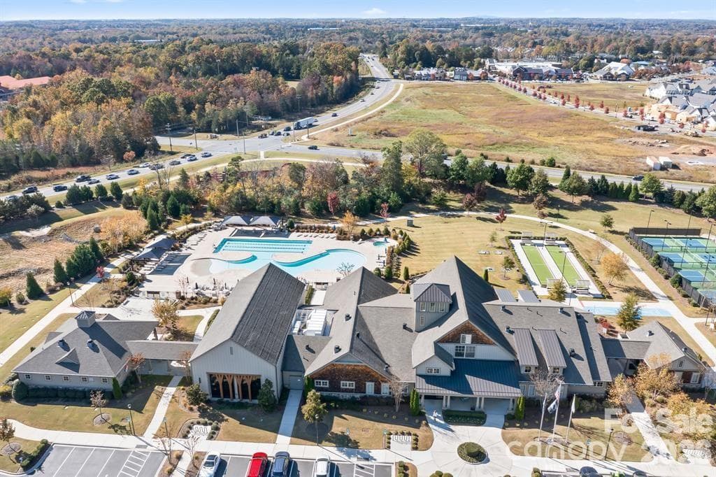 Single Family Residence at 349 Harvest Valley Lane, Fort Mill, photo 41 of 47