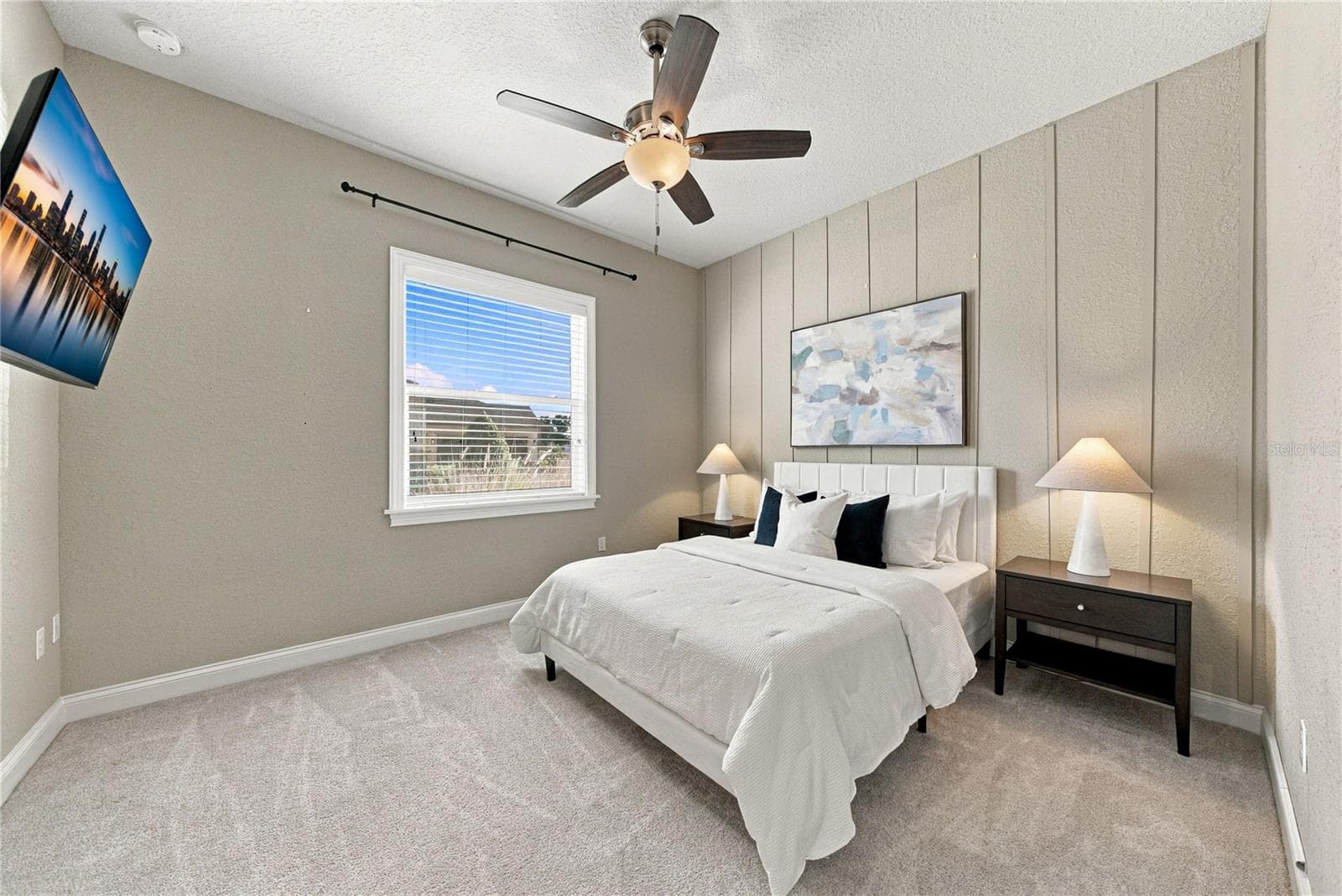 2nd bedroom w/ private en suite bathroom - 6530 EMERALD WOODS LN, LAKELAND