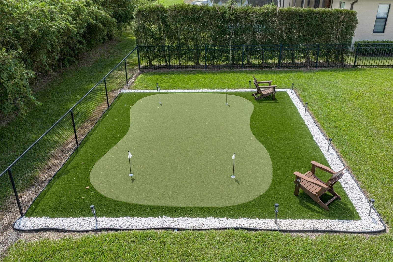Private Putting Green - 6530 EMERALD WOODS LN, LAKELAND