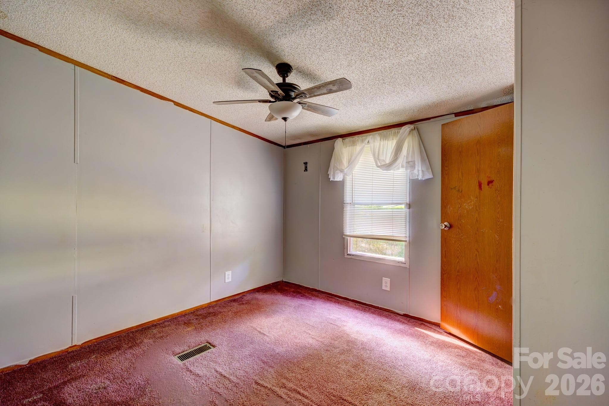 Single Family Residence at 226 Whitesides Road, Bessemer City, photo 9 of 16