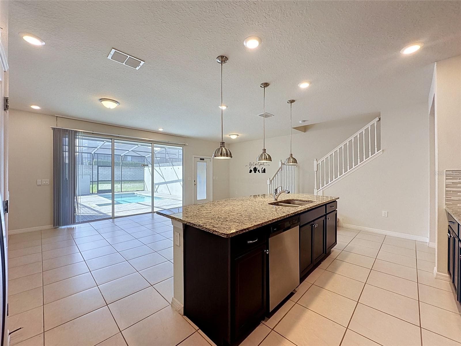 Townhouse at 920 PARADISE DR, DAVENPORT, photo 16 of 79