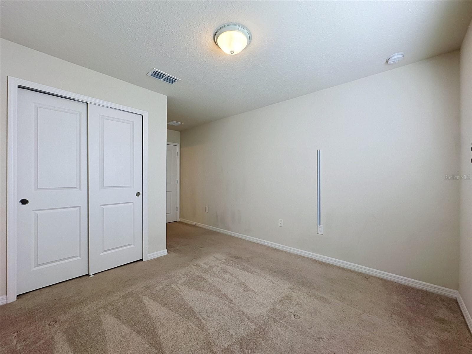 Townhouse at 920 PARADISE DR, DAVENPORT, photo 39 of 79