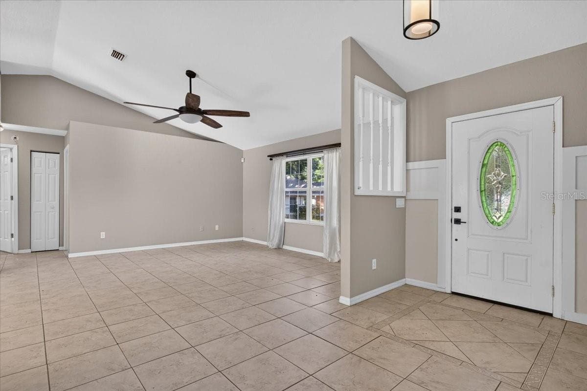 family room - 10687 SW 74TH TER, OCALA