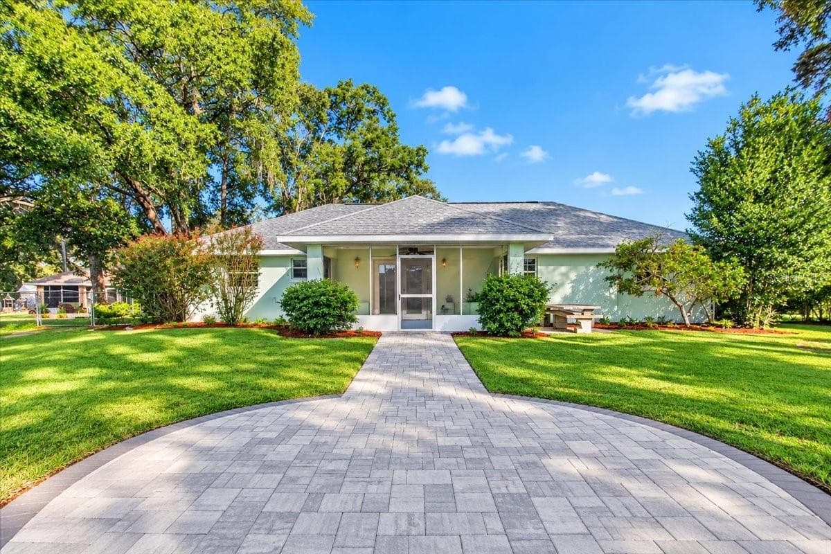 perfect spot, ready for a fire table! - 10687 SW 74TH TER, OCALA