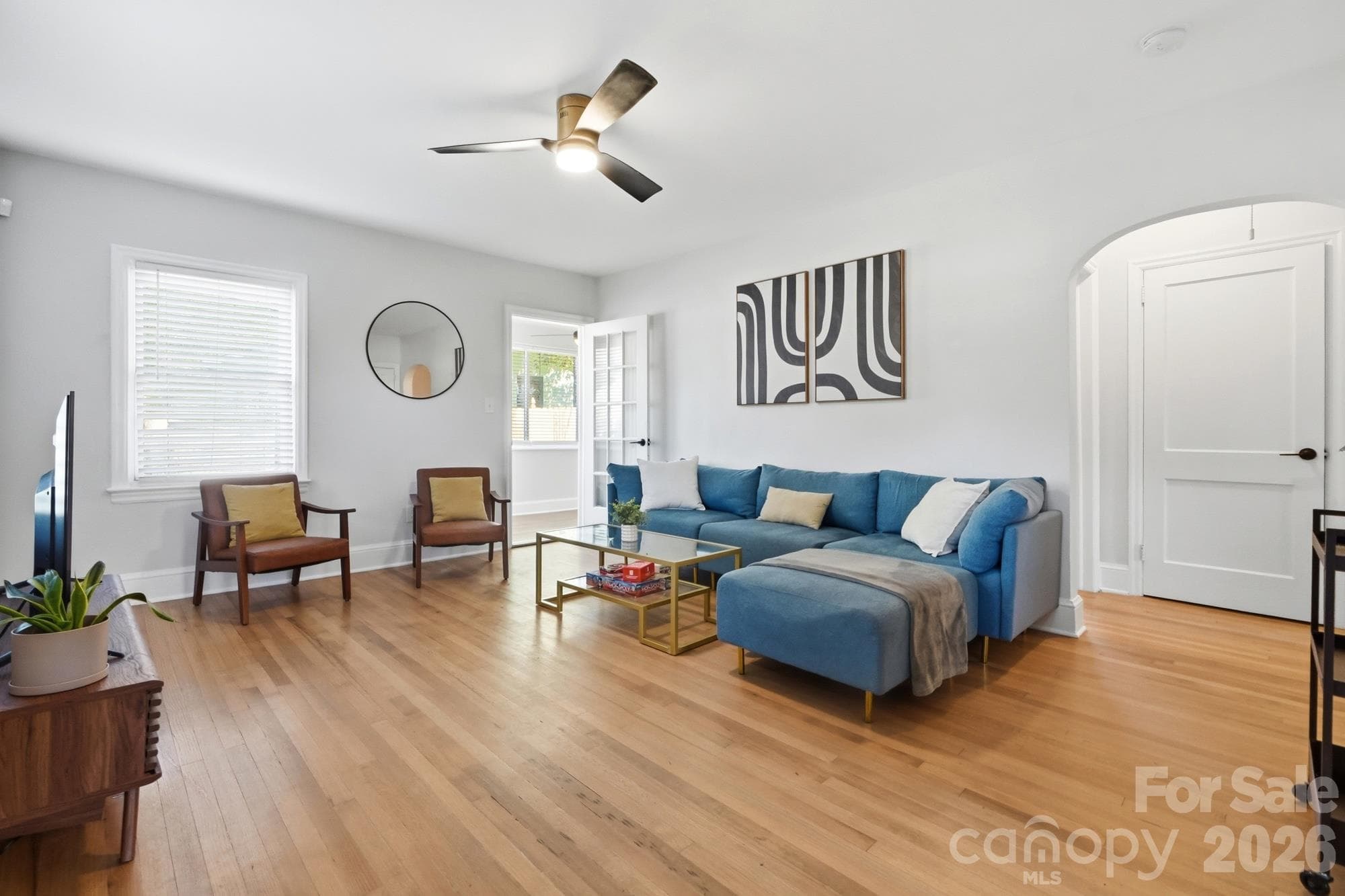 Single Family Residence at 1545 Wickford Place, Charlotte, photo 4 of 20