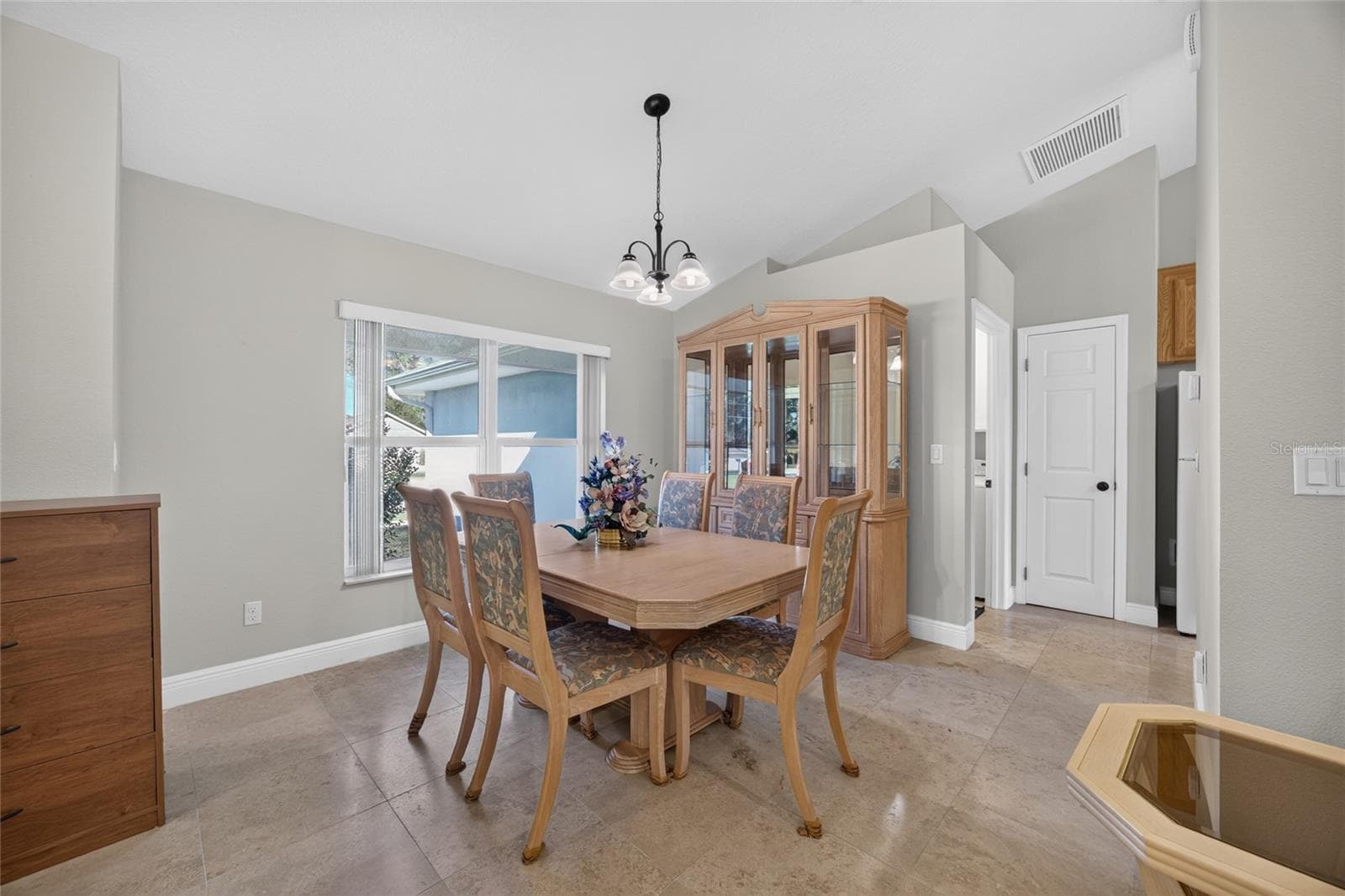 Single Family Residence at 16371 SE 83RD AVE, SUMMERFIELD, photo 9 of 30