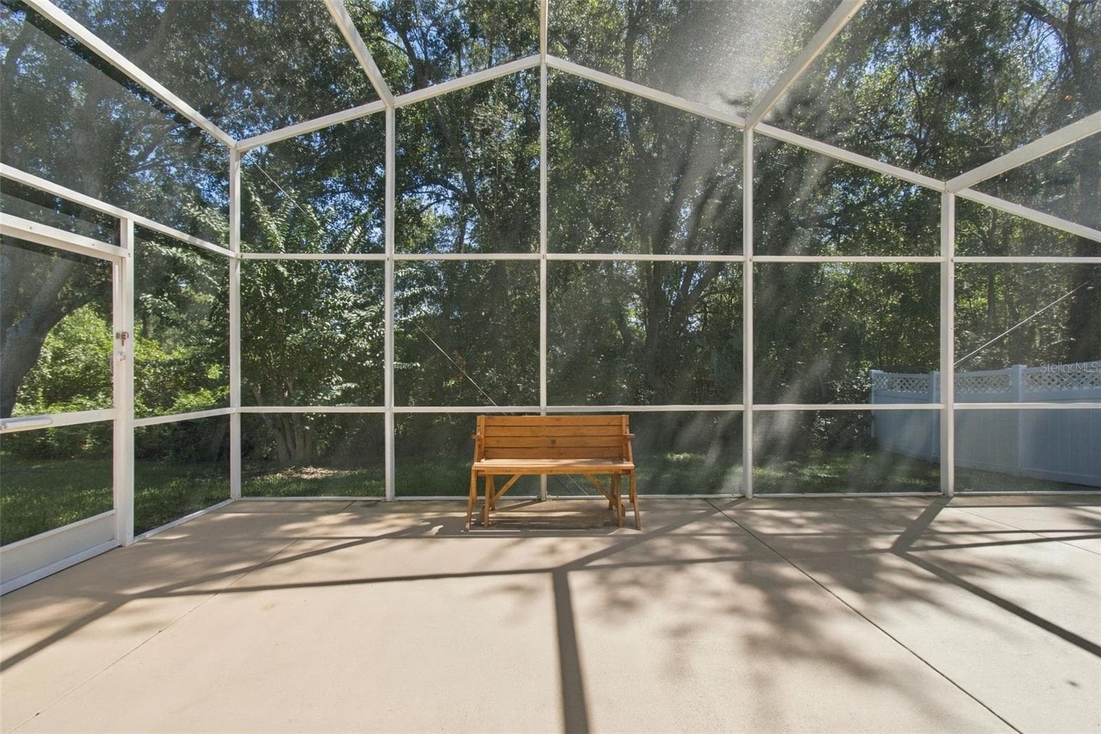 Extended and Screened Lanai - 16213 NOTTINGHAM PARK WAY, TAMPA