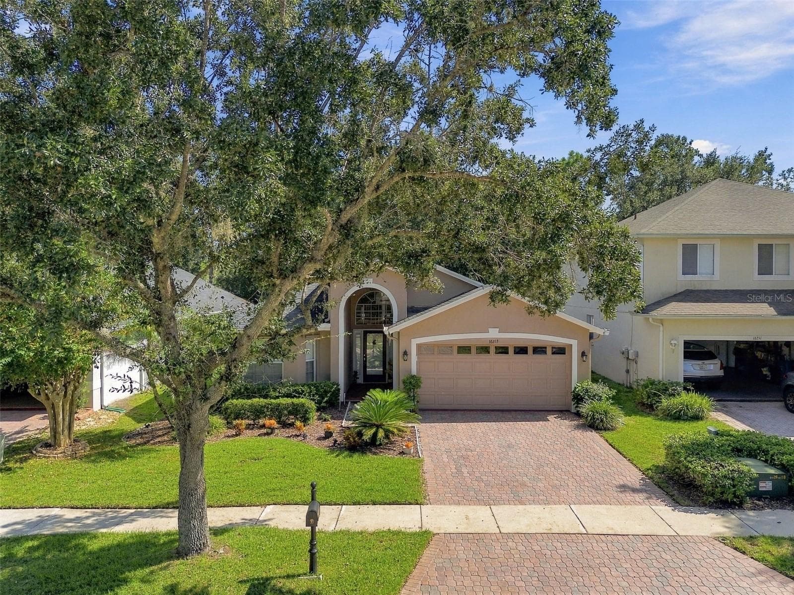Single Family Residence at 16213 NOTTINGHAM PARK WAY, TAMPA, photo 8 of 64