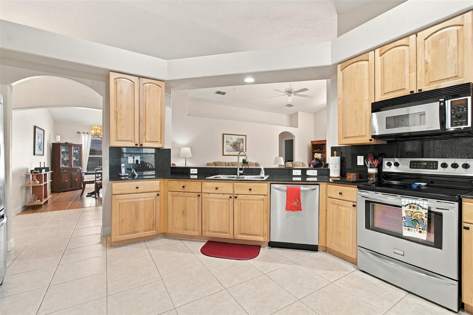 Single Family Residence at 16213 NOTTINGHAM PARK WAY, TAMPA, photo 16 of 64