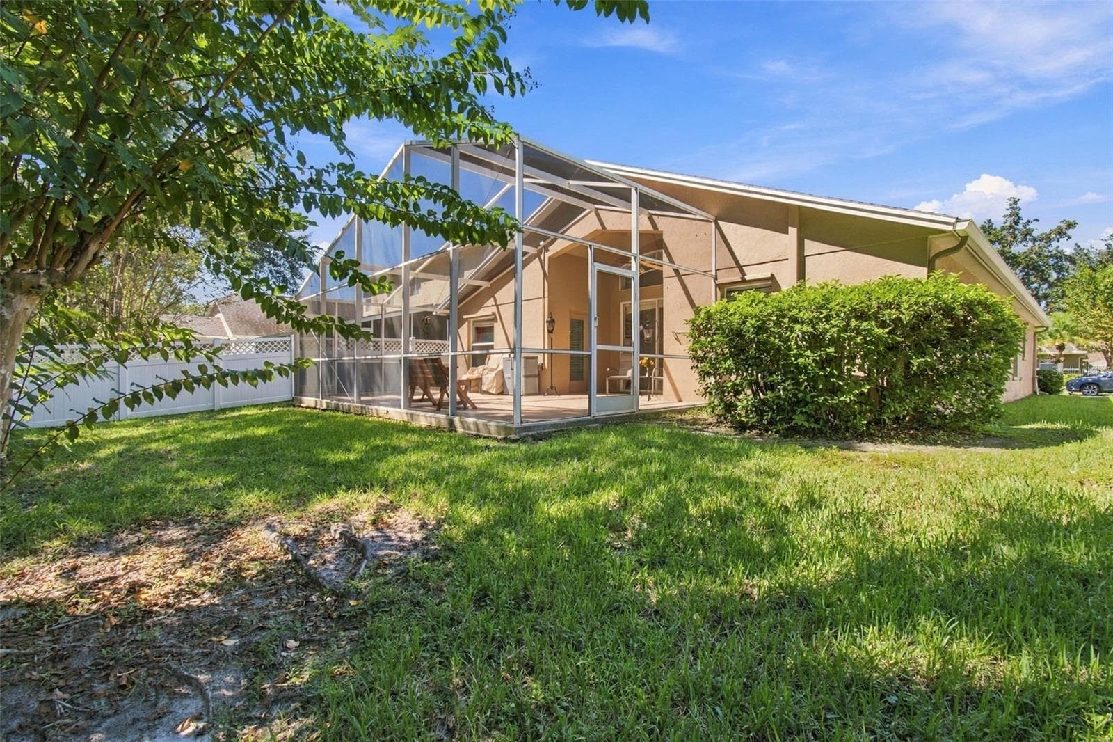 Single Family Residence at 16213 NOTTINGHAM PARK WAY, TAMPA, photo 48 of 64