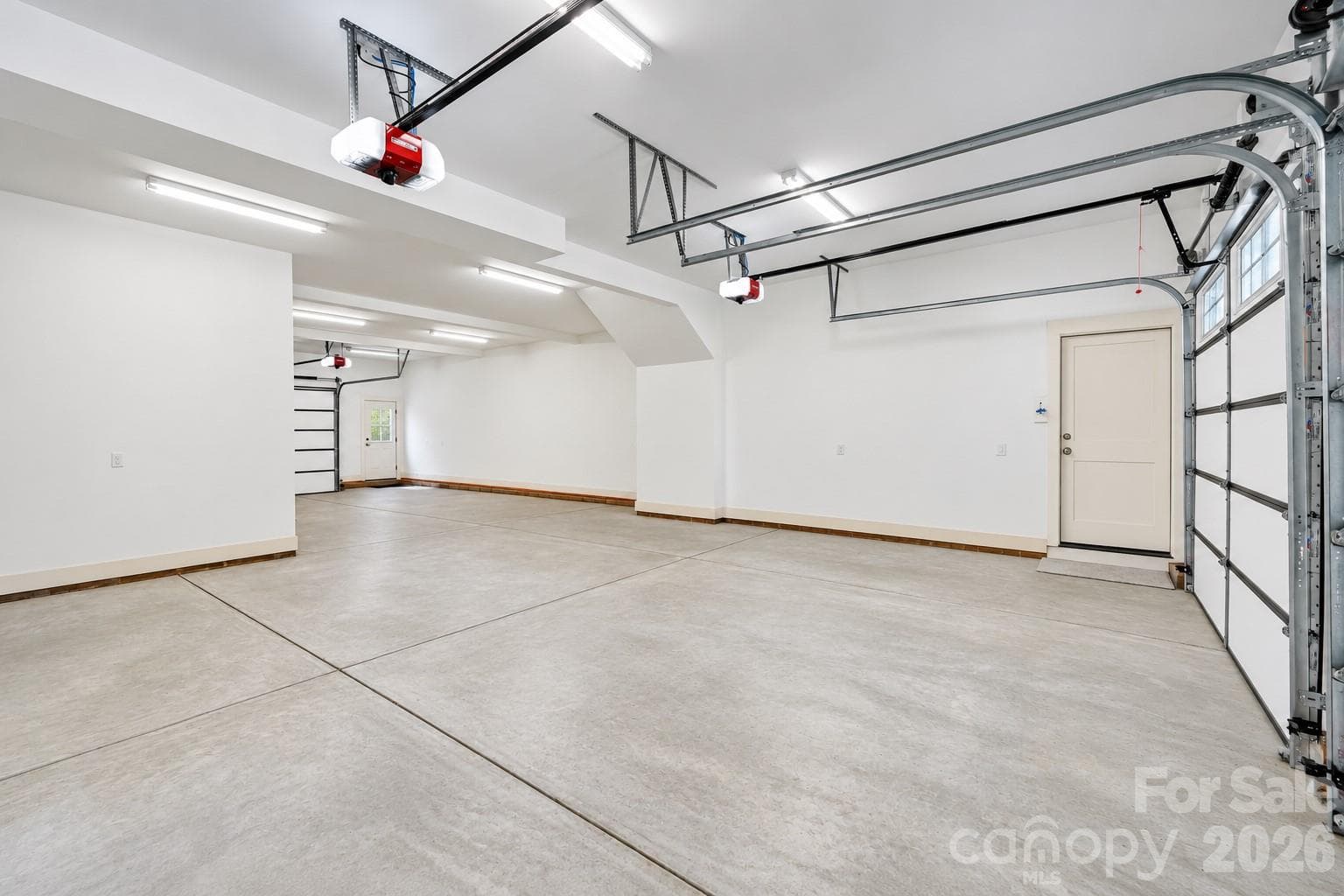 3 CAR GARAGE - 2866 Backwoods Trail, Denver