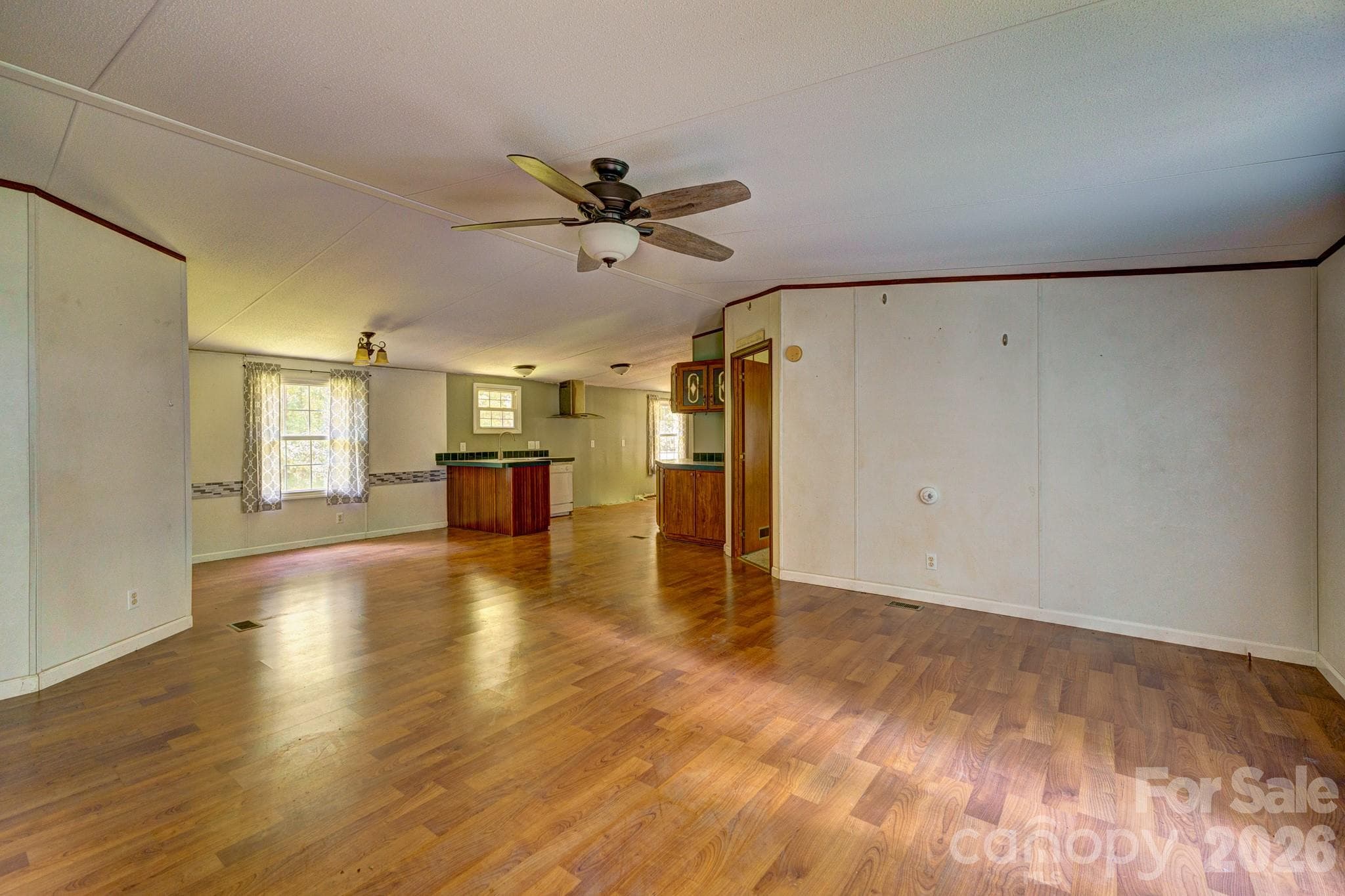 Single Family Residence at 1218 Forest Ridge Drive, Bessemer City, photo 3 of 16