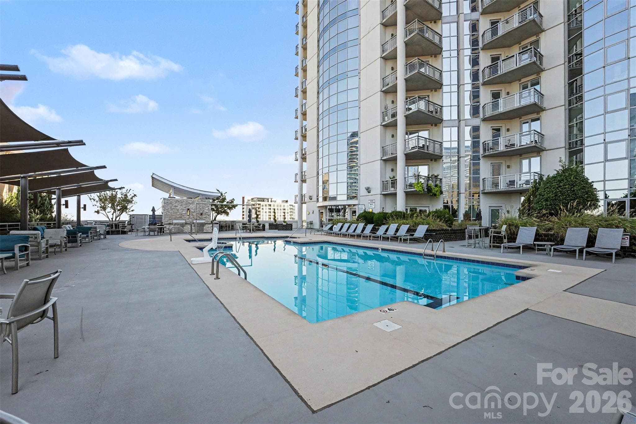 Pool - 333 W Trade Street, Charlotte