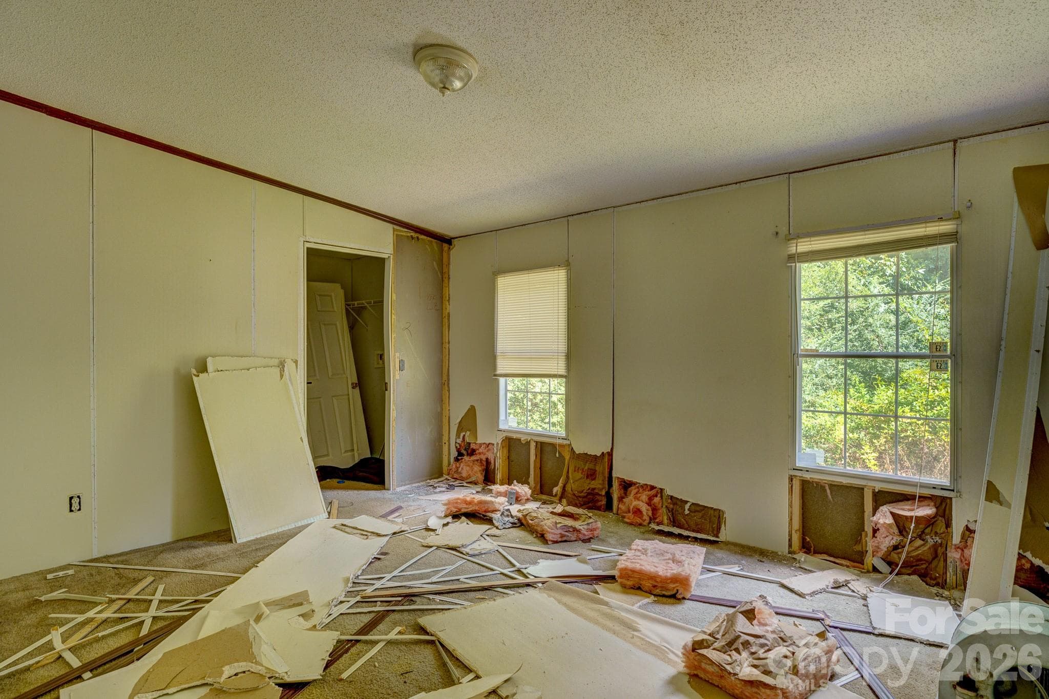 Single Family Residence at 1233 Forest Ridge Drive, Bessemer City, photo 4 of 10