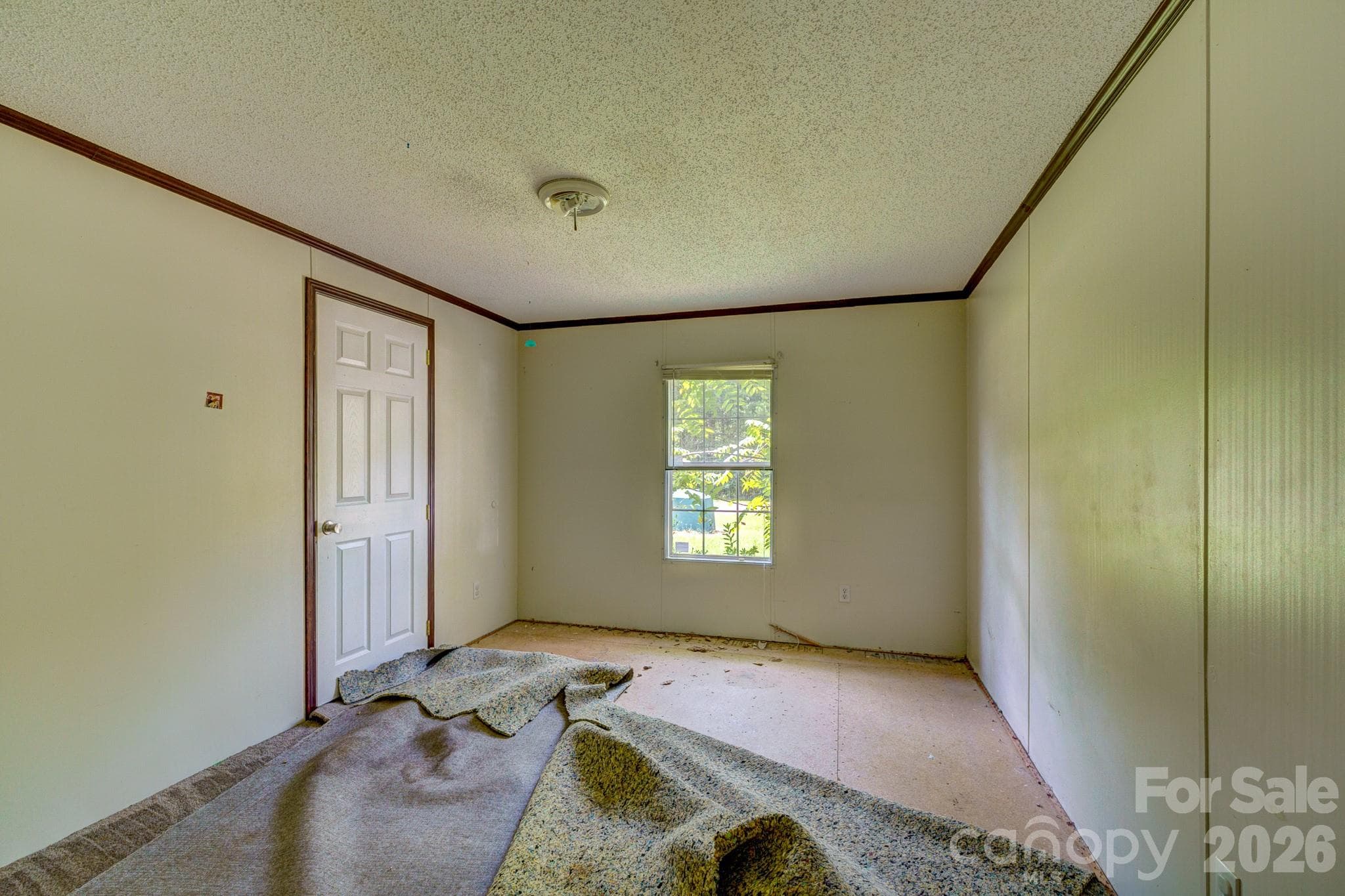 Single Family Residence at 1233 Forest Ridge Drive, Bessemer City, photo 6 of 10