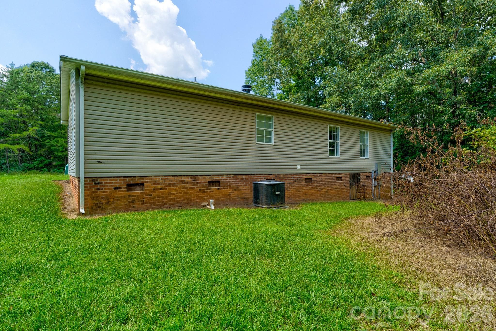 Single Family Residence at 1233 Forest Ridge Drive, Bessemer City, photo 10 of 10