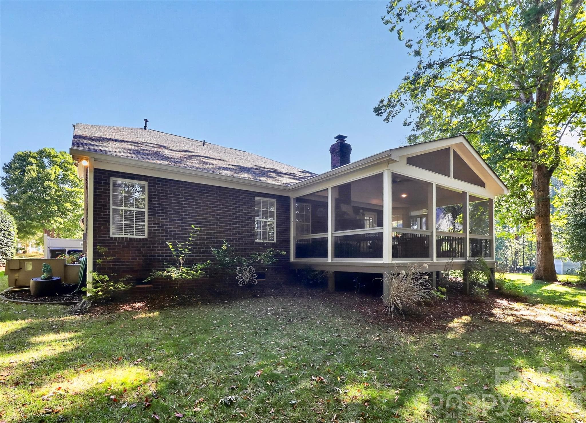 Single Family Residence at 15703 Edenfield Drive, Huntersville, photo 35 of 40
