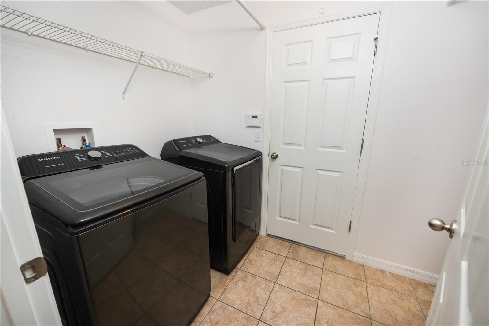 Oversized Laundry Room with Gorgeous Washer & Dryer! - 15637 CARINA DR, ORLANDO