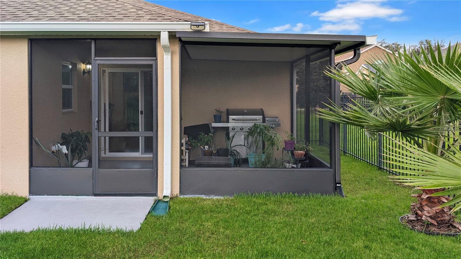 Screened Back Porch Overlooking PRIVATE WATER Views! - 15637 CARINA DR, ORLANDO