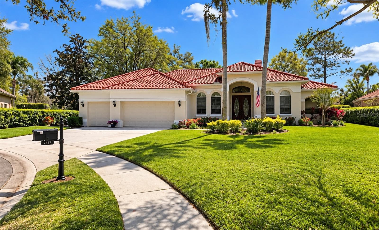 9127 WOODRIDGE RUN DR